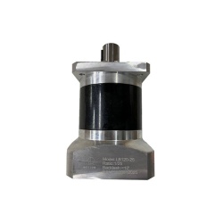 گیربکس 120 خورشیدی سرووموتور HQM اچ کیو ام مدل LB120-025-24 سایز 120 نسبت 1 به 25 شفت ورودی 24 شفت خروجی 32 فلنج مربعی مناسب 2 کیلووات 2000 دور (گیربکس سیاره ای) (اورجینال وارداتی)