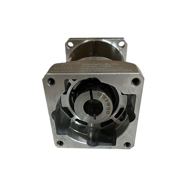 گیربکس 70 خورشیدی سرووموتور HQM اچ کیو ام مدل LB70-025-14 سایز 70 نسبت 1 به 25 شفت ورودی 14 شفت خروجی 16 فلنج مربعی مناسب 400 وات 3000 دور (گیربکس سیاره ای) (اورجینال وارداتی)