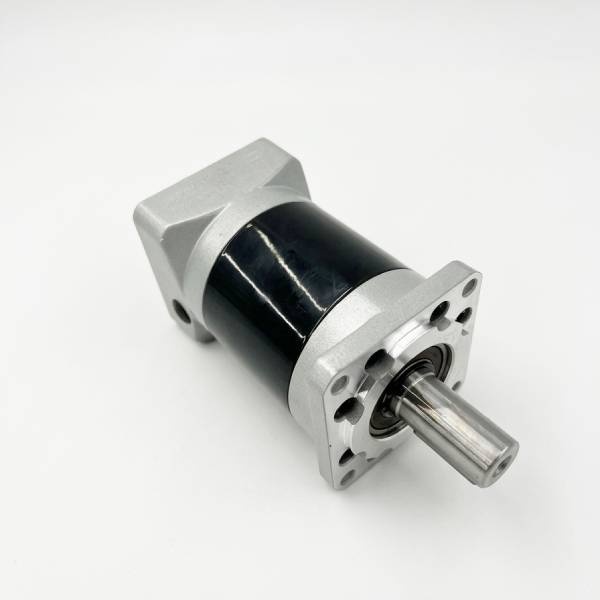 گیربکس 70 خورشیدی سرووموتور HQM اچ کیو ام مدل LB70-040-14 سایز 70 نسبت 1 به 40 شفت ورودی 14 شفت خروجی 16 فلنج مربعی مناسب 400 وات 3000 دور (گیربکس سیاره ای) (اورجینال وارداتی)
