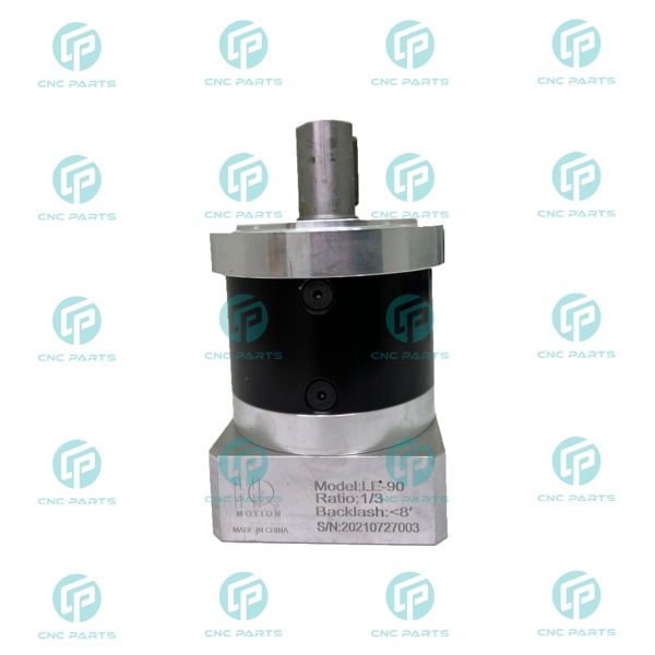 گیربکس 90 خورشیدی سرووموتور HQM اچ کیو ام مدل LE90-003-19 سایز 90 نسبت 1 به 3 شفت ورودی 19 شفت خروجی 22 فلنج گرد مناسب 750 وات 3000 دور (گیربکس سیاره ای) (اورجینال وارداتی)