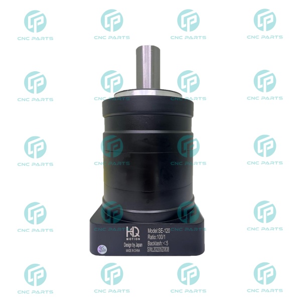 گیربکس 120 خورشیدی سرووموتور HQM اچ کیو ام مدل SE120-100-24 سایز 120 نسبت 1 به 100 شفت ورودی 24 شفت خروجی 32 فلنج گرد مناسب 2 کیلووات 2000 دور (گیربکس سیاره ای) (اورجینال وارداتی)