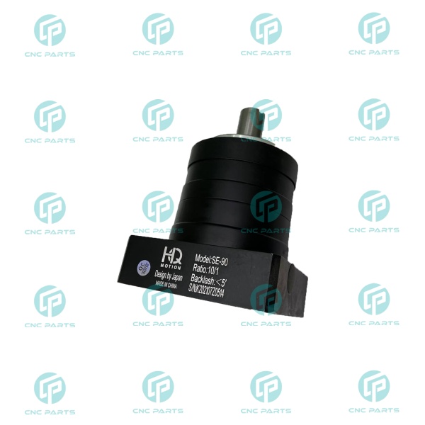 گیربکس 90 خورشیدی سرووموتور HQM اچ کیو ام مدل SE90-010-19 سایز 90 نسبت 1 به 10 شفت ورودی 19 شفت خروجی 22 فلنج گرد مناسب 750 وات 3000 دور (گیربکس سیاره ای) (اورجینال وارداتی)